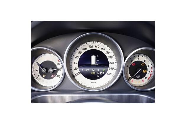     (Baujahr ) Front + rechts