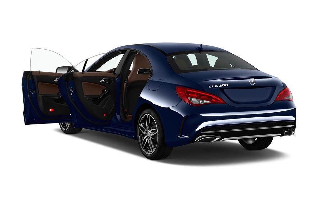 Mercedes CLA Coupe (Baujahr 2017) AMG Line 4 Türen Tür geöffnet