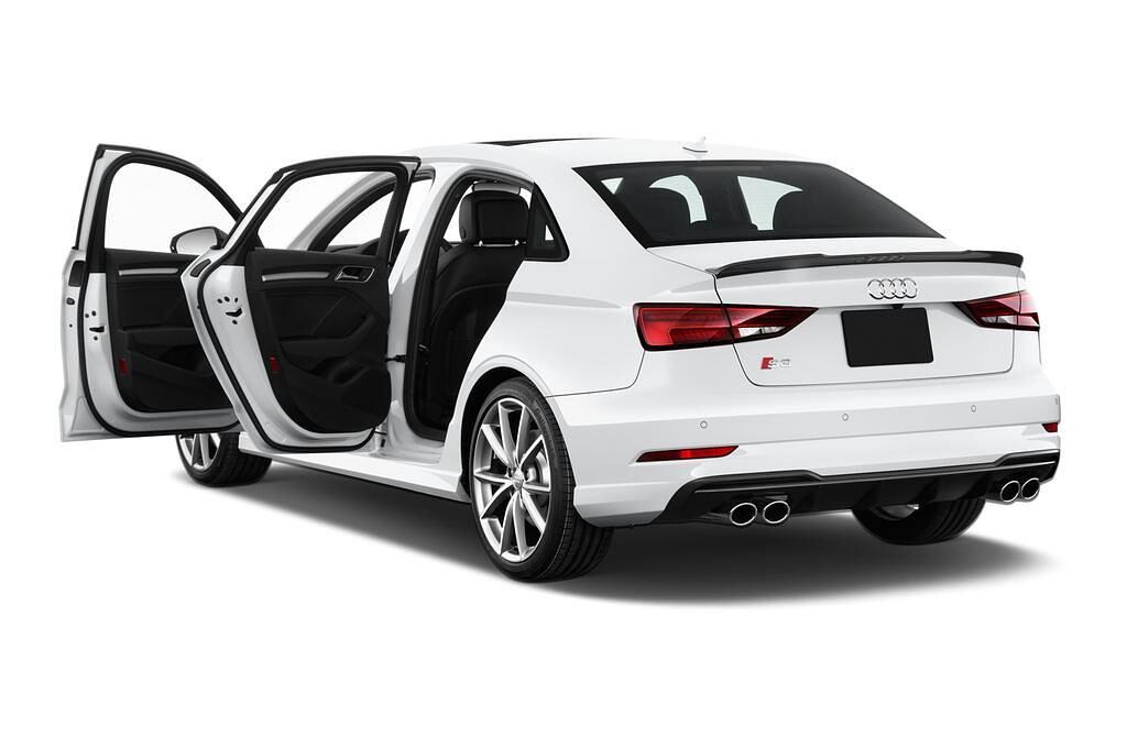 Audi S3 (Baujahr 2017) - 4 Türen Tür geöffnet