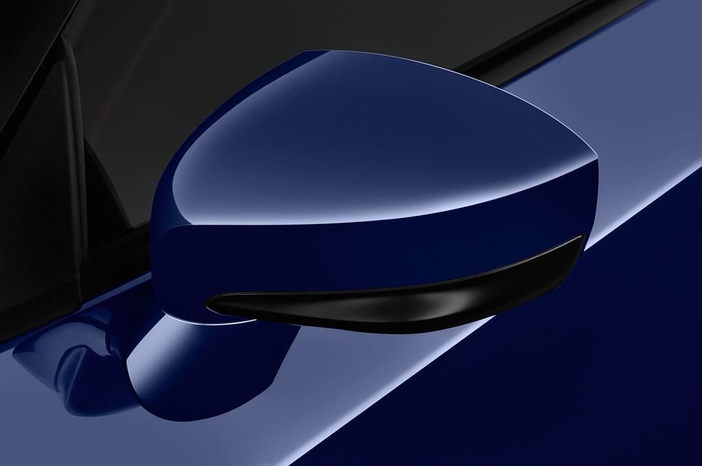 Nissan GT-R (Baujahr 2017) Black Edition 2 Türen Außenspiegel