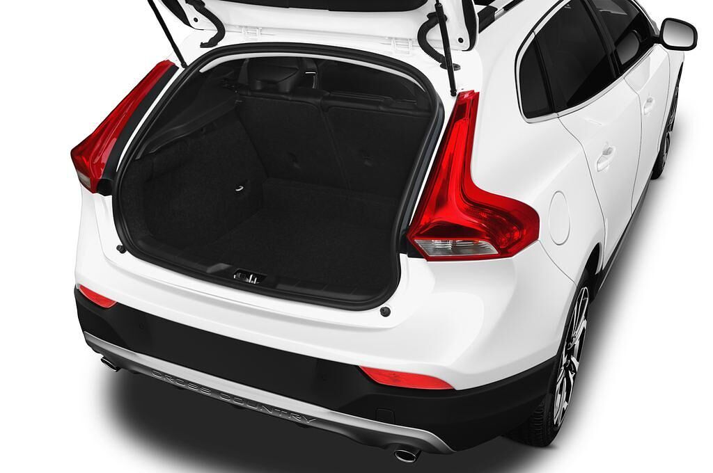 Volvo V40 Cross Country (Baujahr 2017) - 5 Türen Kofferraum