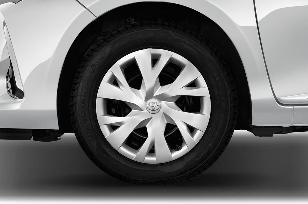 Toyota Yaris Hybride (Baujahr 2017) - 5 Türen Reifen und Felge
