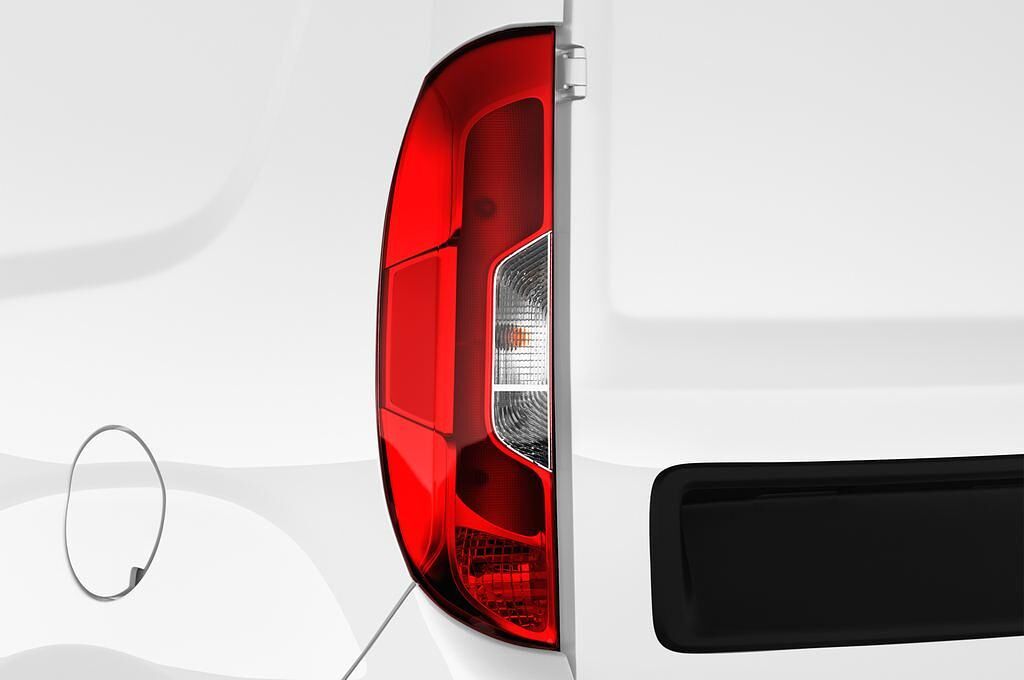 FIAT Doblo Cargo (Baujahr 2017) Basis 4 Türen Rücklicht