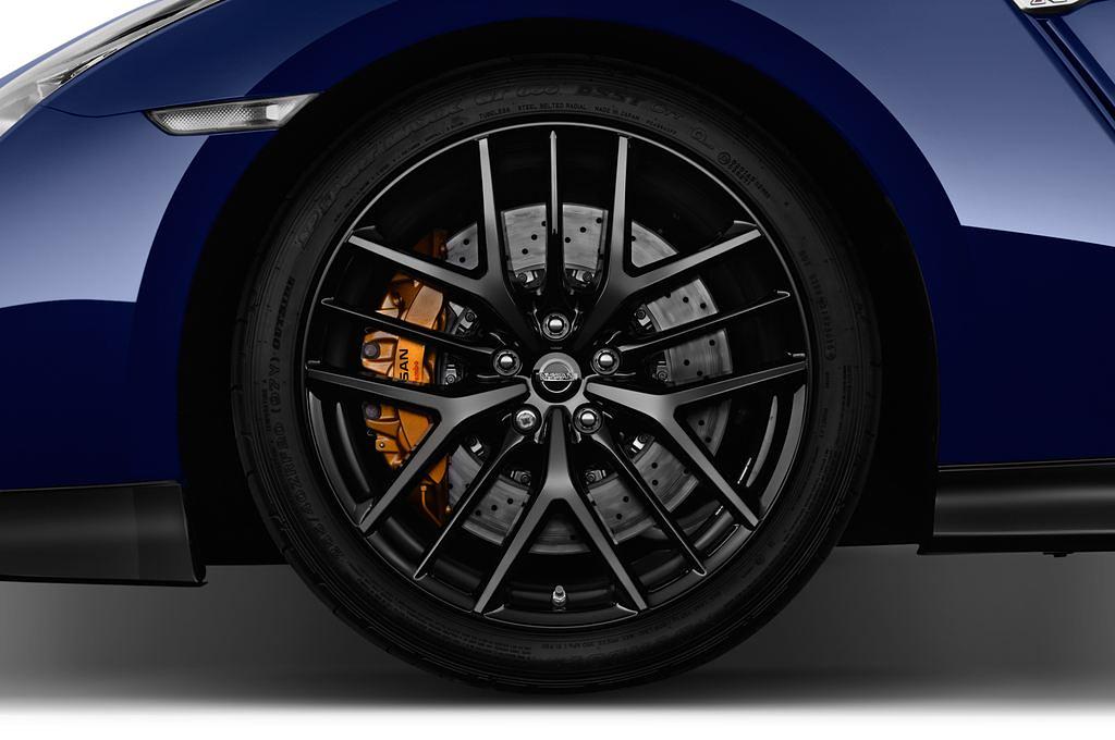 Nissan GT-R (Baujahr 2017) Black Edition 2 Türen Reifen und Felge