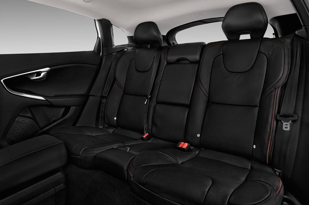 Volvo V40 Cross Country (Baujahr 2017) - 5 Türen Rücksitze