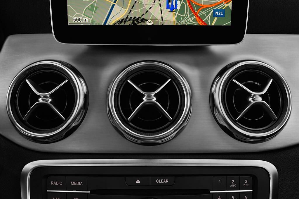 Mercedes GLA (Baujahr 2017) AMG Line 5 Türen Lüftung