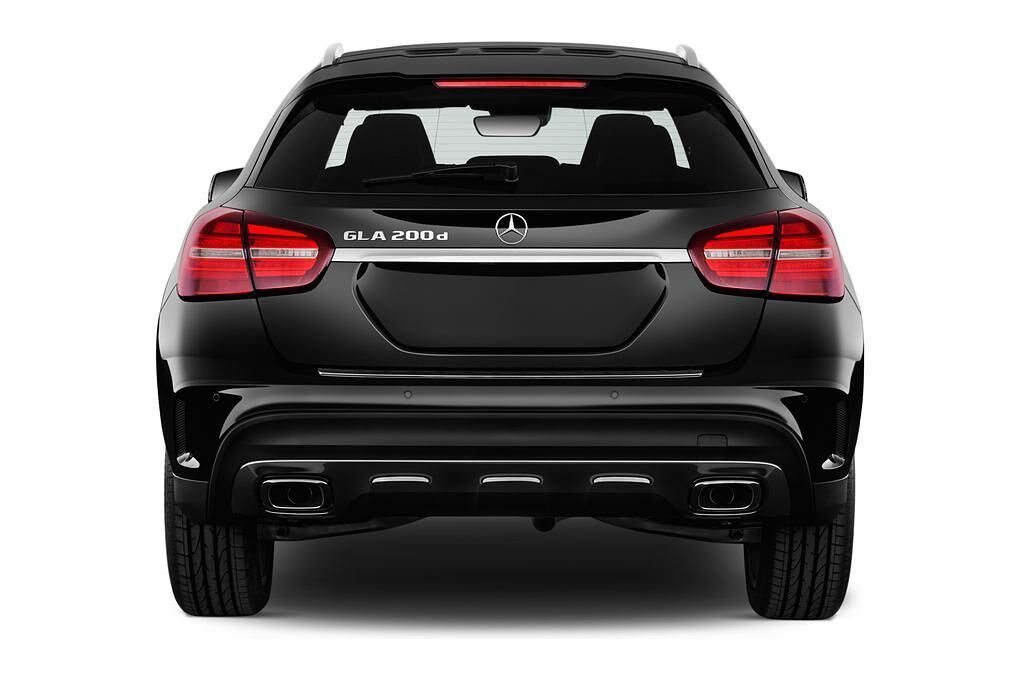 Mercedes GLA (Baujahr 2017) AMG Line 5 Türen Heckansicht