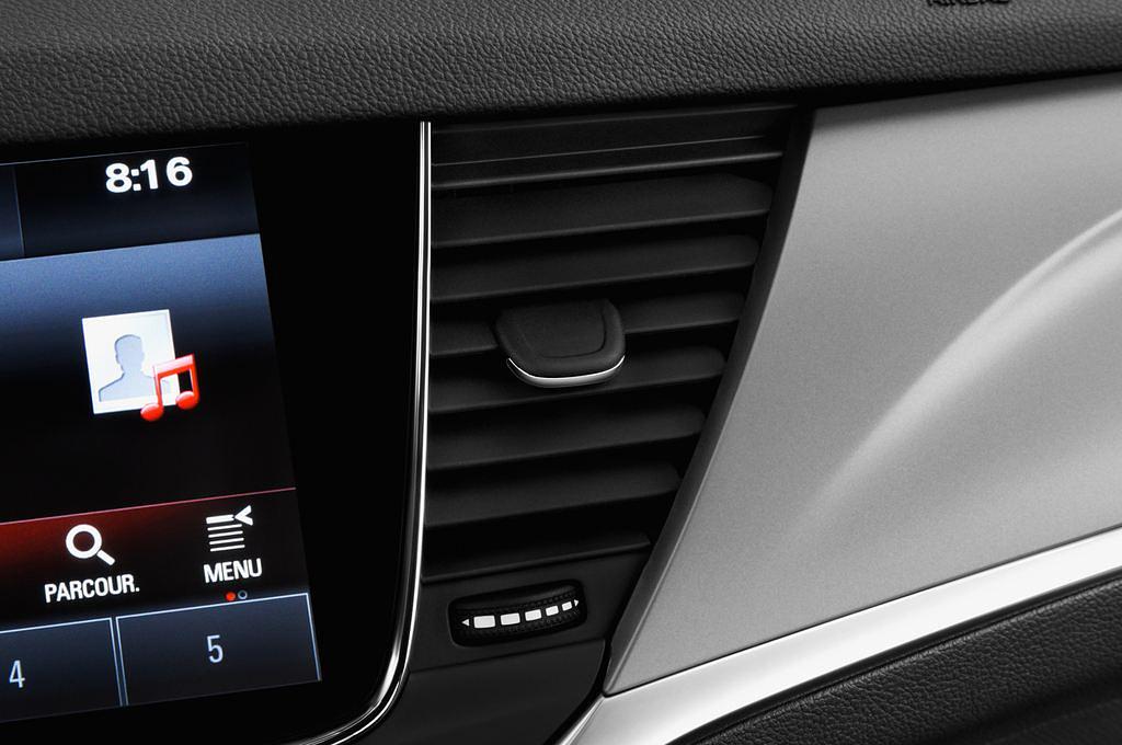 Opel Astra Sports Tourer (Baujahr 2017) Edition 5 Türen Lüftung