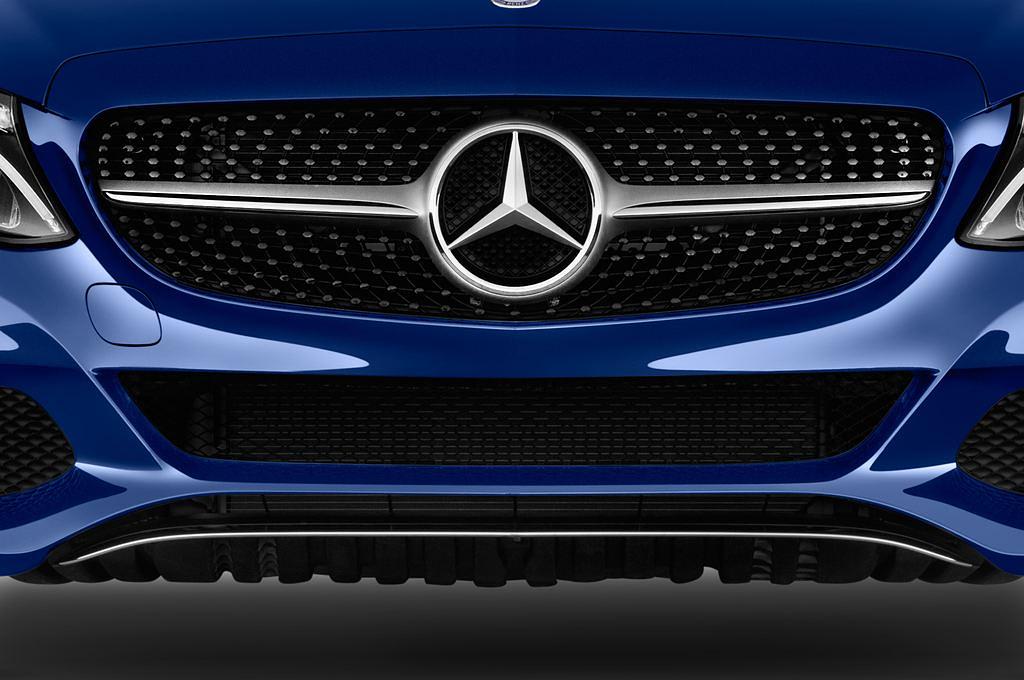 Mercedes C Class (Baujahr 2017) - 2 Türen Kühlergrill und Scheinwerfer