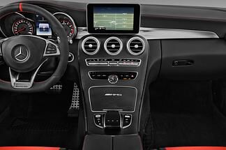 Mercedes C Class (Baujahr 2017) AMG C63 S 4 Türen Mittelkonsole