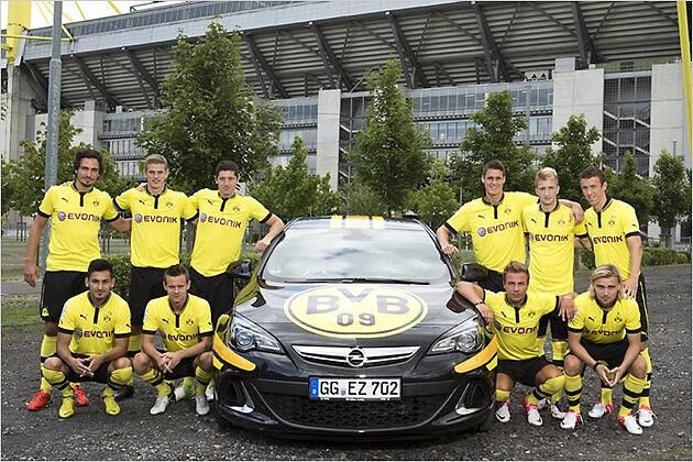 Auch das Team von Borussia Dortmund wird von Opel unterstützt