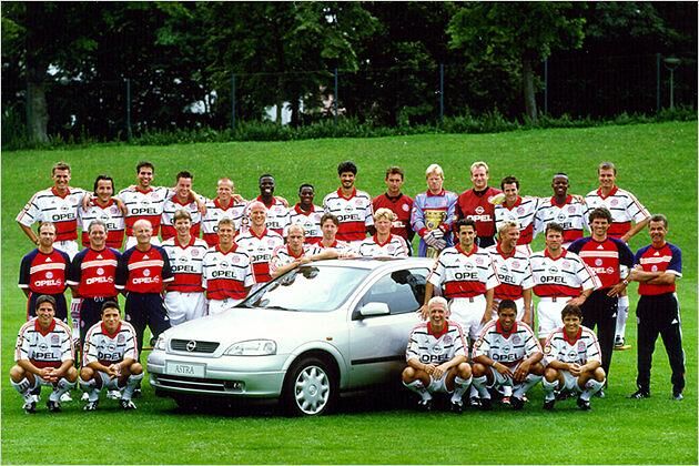 Bekannt als Fußball-Sponsor wurde Opel durch das Engagement von 1990 bis 2002 beim FC Bayern München
