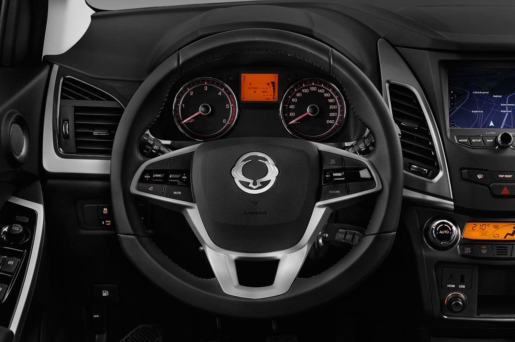 SsangYong Korando (Baujahr 2017) Quartz 5 Türen Lenkrad