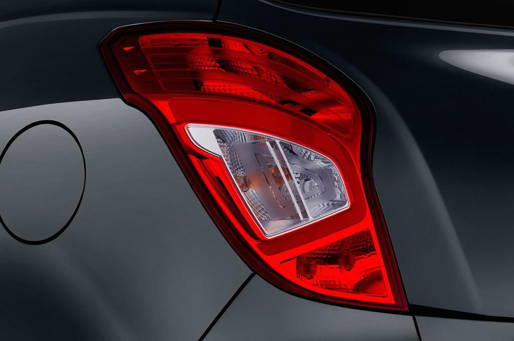 SsangYong Korando (Baujahr 2017) Quartz 5 Türen Rücklicht