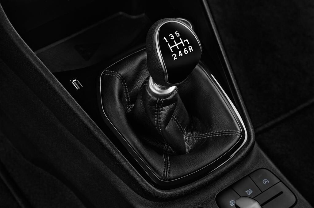 Ford Fiesta (Baujahr 2017) Cool & Connect 5 Türen Schalthebel