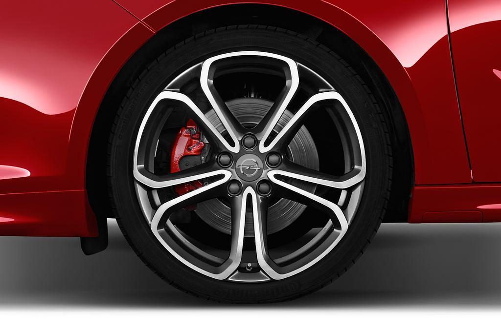 Opel Adam (Baujahr 2017) S 3 Türen Reifen und Felge