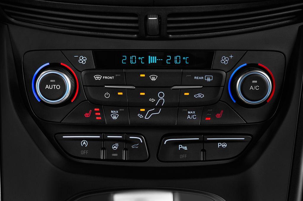 Ford Kuga Vignale (Baujahr 2017) - 5 Türen Temperatur und Klimaanlage