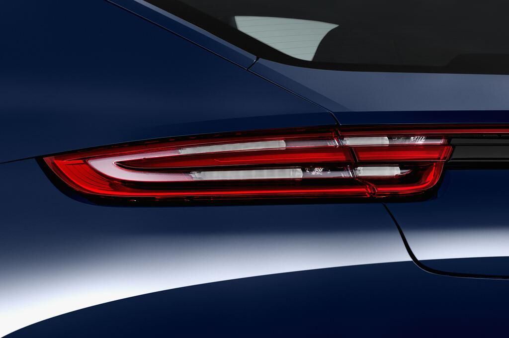 Porsche Panamera (Baujahr 2018) 4 E-Hybrid 4 Türen Rücklicht