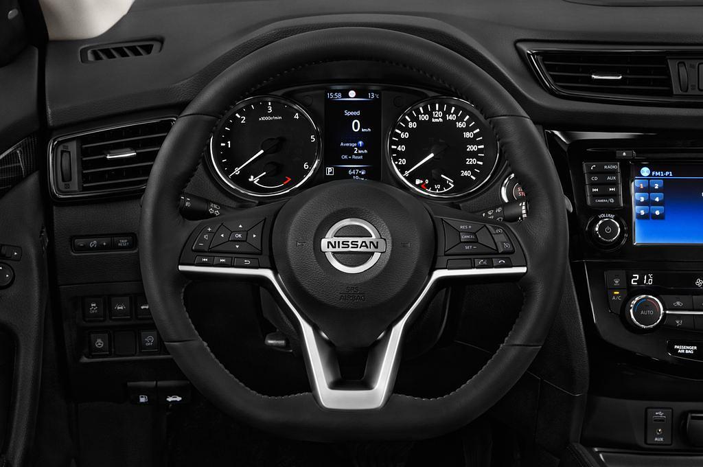 Nissan X-Trail (Baujahr 2018) Tekna 5 Türen Lenkrad