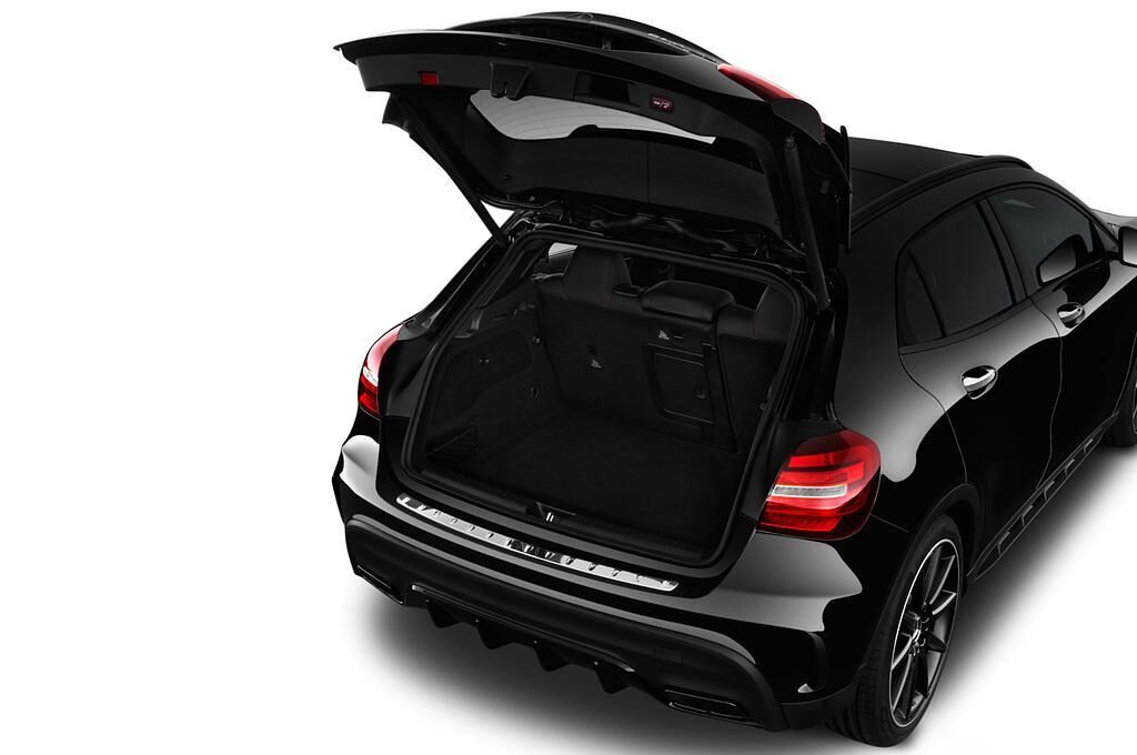 Mercedes GLA (Baujahr 2018) AMG 45 5 Türen Kofferraum