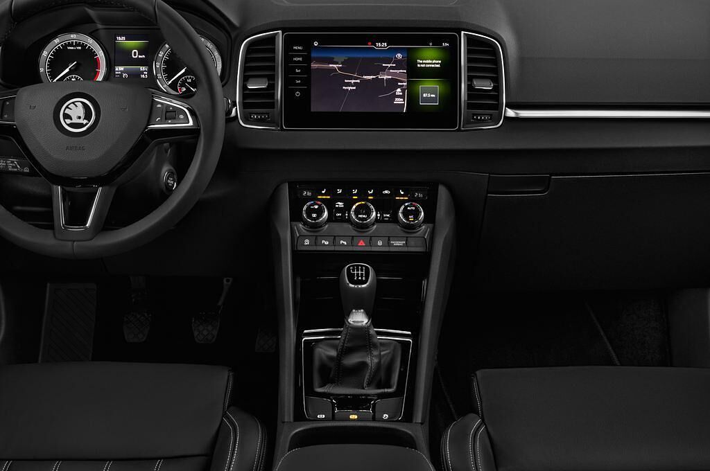Skoda Karoq (Baujahr 2018) Style 5 Türen Mittelkonsole