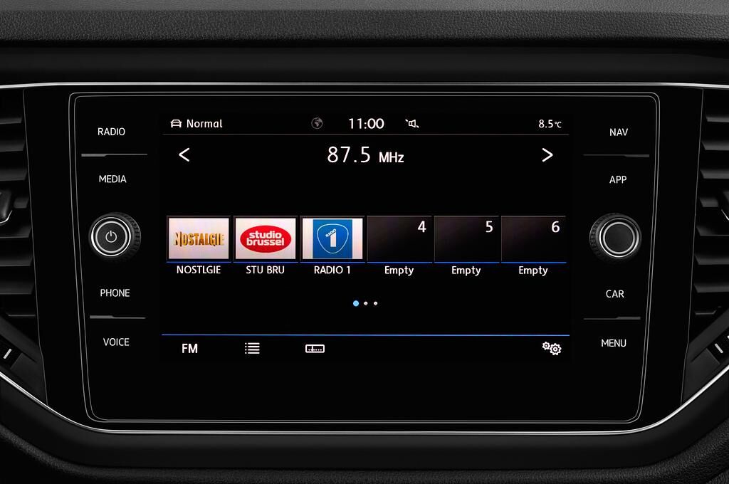 Volkswagen T-Roc (Baujahr 2018) Sport 5 Türen Radio und Infotainmentsystem