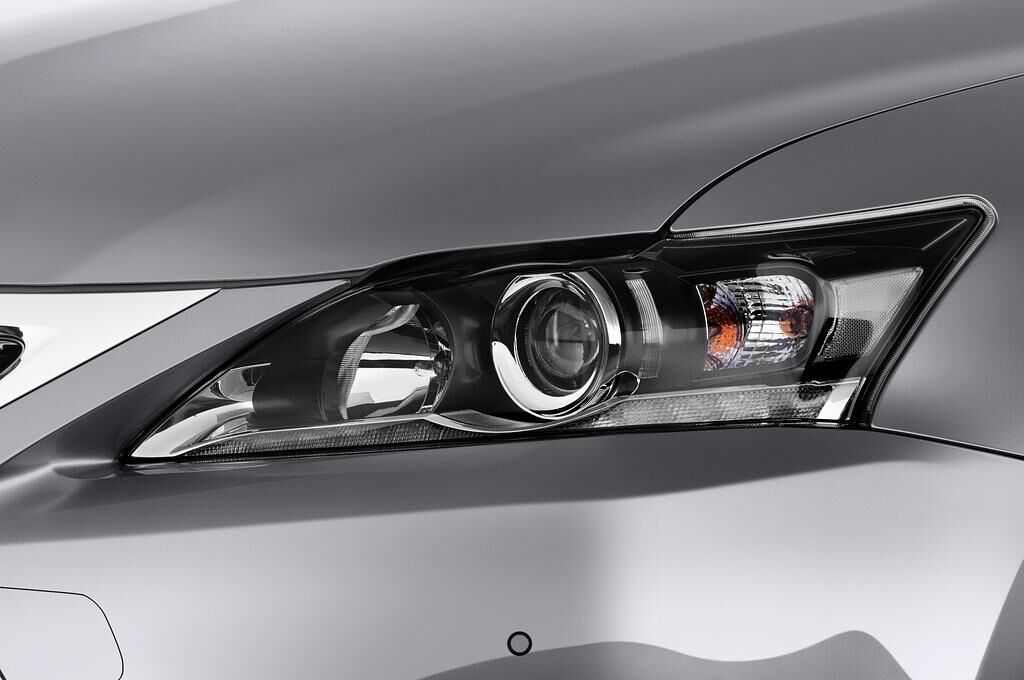 Lexus CT (Baujahr 2018) Luxury Line 5 Türen Scheinwerfer