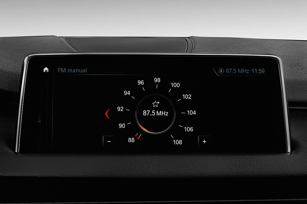 BMW X5 Plug-in Hybrid (Baujahr 2018) - 5 Türen Radio und Infotainmentsystem