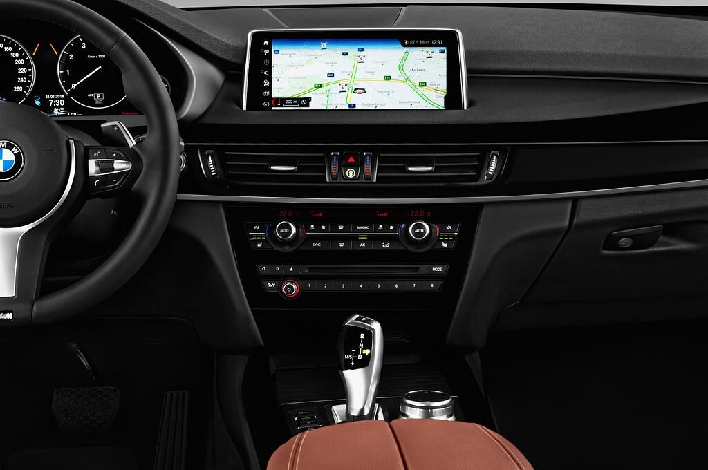 BMW X5 Plug-in Hybrid (Baujahr 2018) - 5 Türen Mittelkonsole