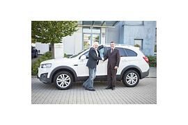 Neues Dream-Team: Chevrolet Captiva und Fußball-Legende Dragoslav Stepanović