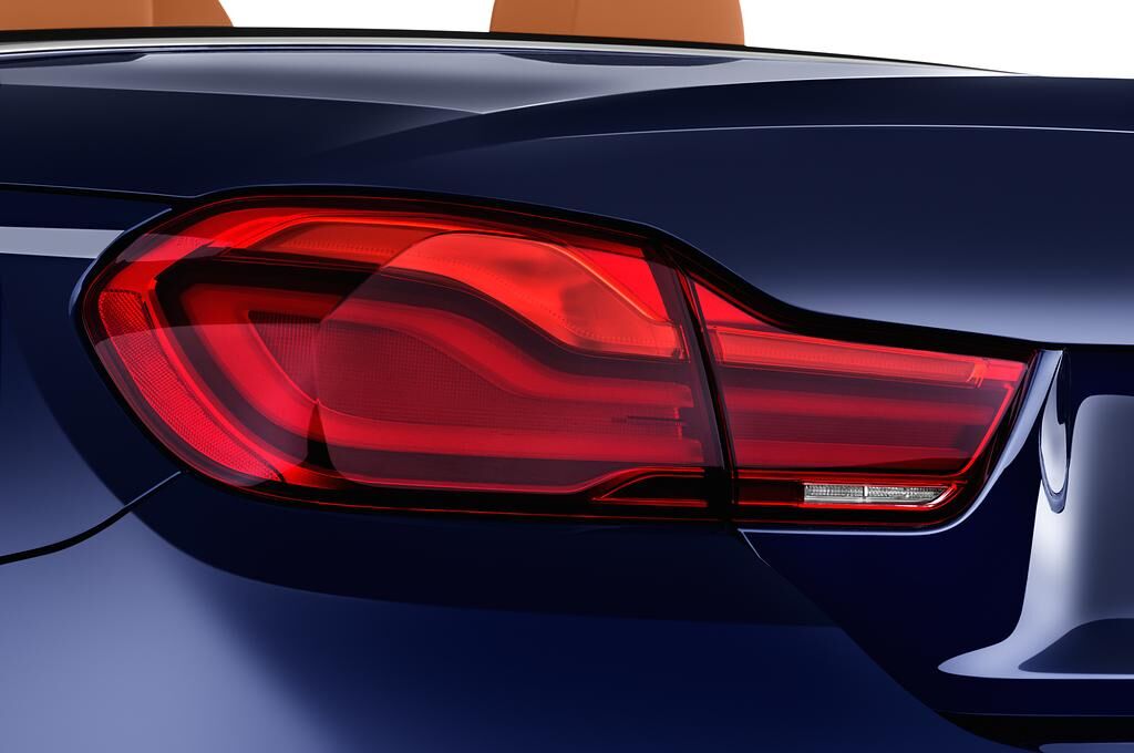 BMW M4 (Baujahr 2018) - 2 Türen Rücklicht