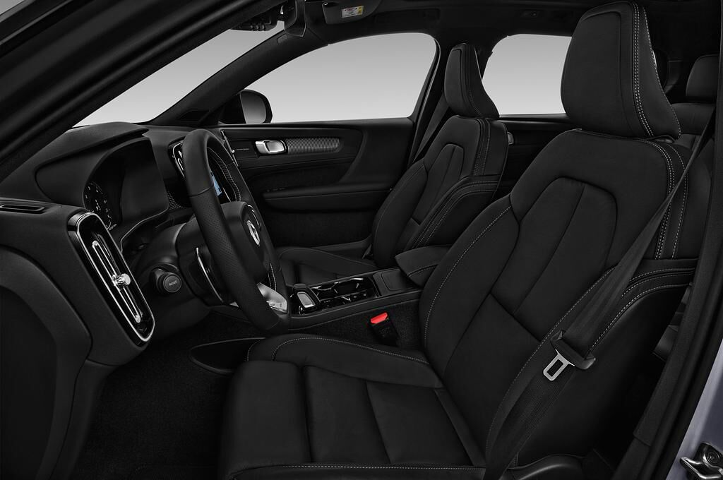 Volvo XC40 (Baujahr 2018) R-Design 5 Türen Vordersitze