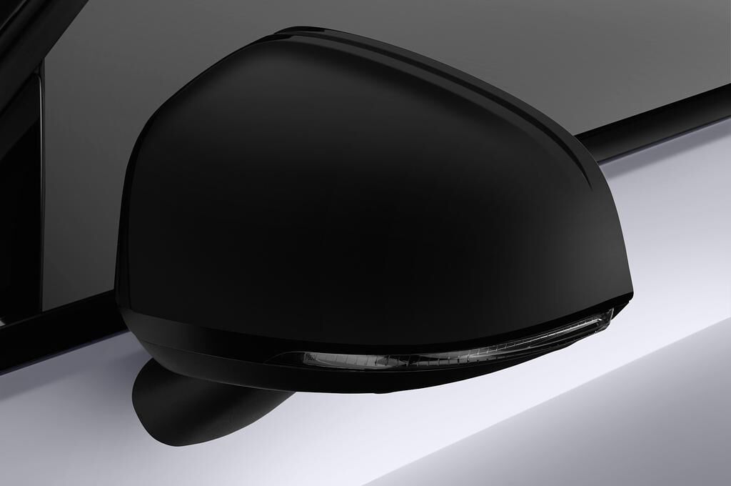 Volvo XC40 (Baujahr 2018) R-Design 5 Türen Außenspiegel