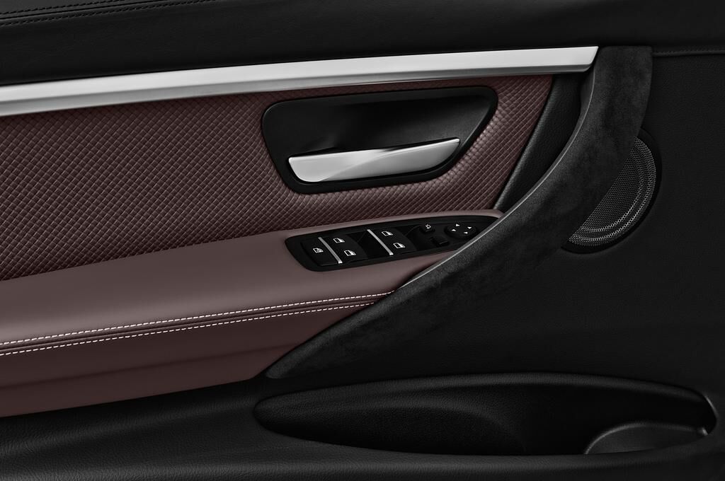 Alpina B3 S Touring (Baujahr 2018) - 5 Türen Bedienungselemente Tür