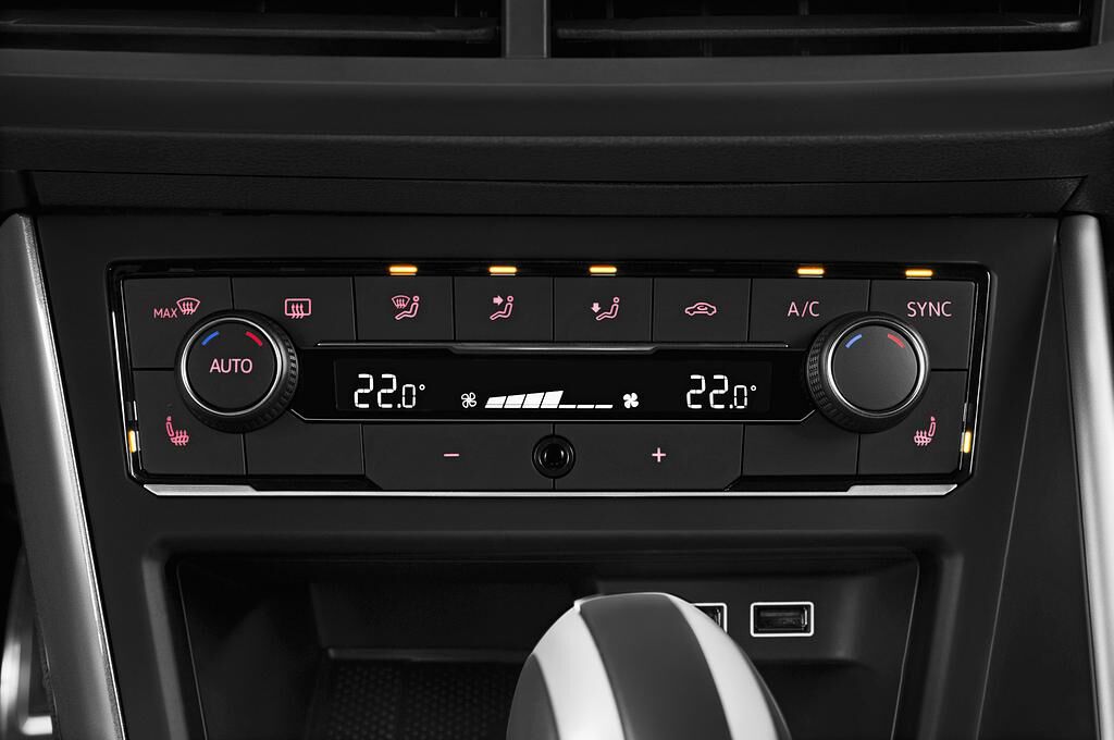 Volkswagen Polo (Baujahr 2018) GTI 5 Türen Temperatur und Klimaanlage