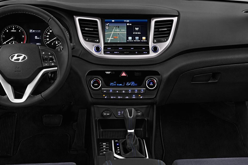 Hyundai Tucson (Baujahr 2018) Passion 5 Türen Mittelkonsole