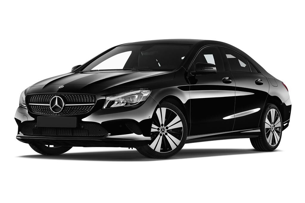 Mercedes CLA Coupe (Baujahr 2018) Urban 4 Türen seitlich vorne mit Felge