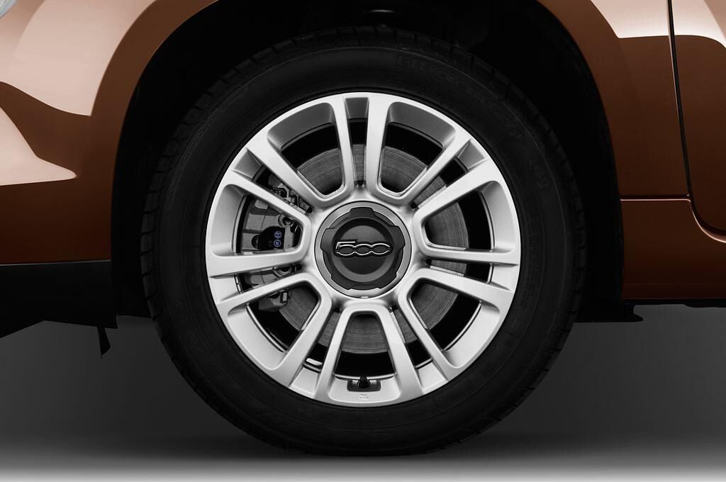 FIAT 500L (Baujahr 2018) Lounge 5 Türen Reifen und Felge