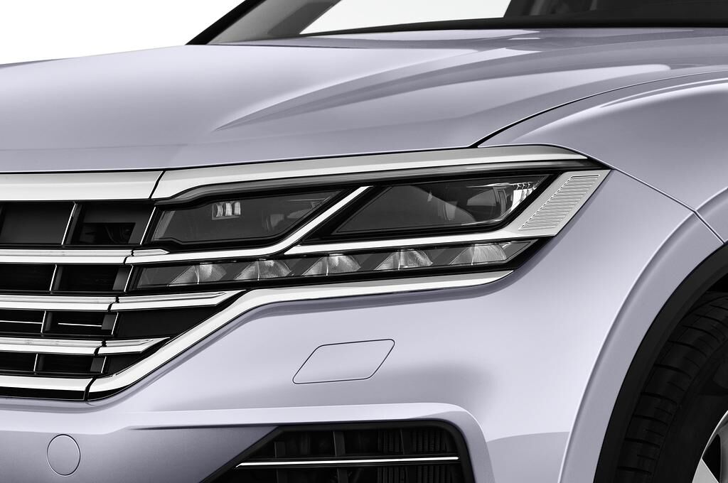 Volkswagen Touareg (Baujahr 2018) Design-Paket Atmosphere 5 Türen Scheinwerfer