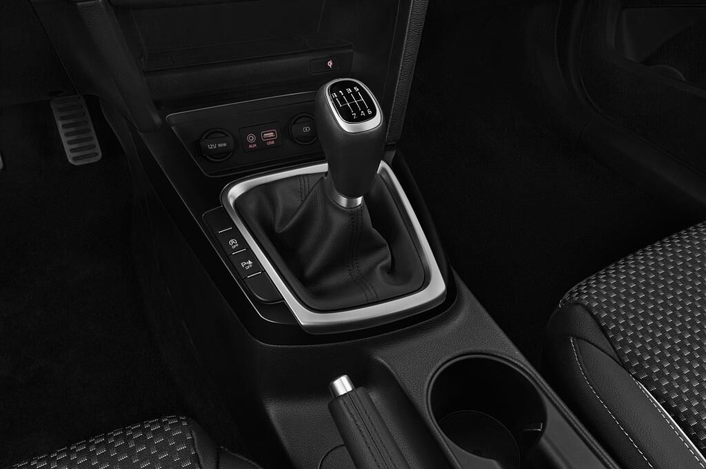 KIA Ceed (Baujahr 2019) Spirit 5 Türen Schalthebel