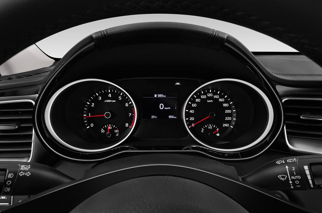 KIA Ceed (Baujahr 2019) Spirit 5 Türen Tacho und Fahrerinstrumente