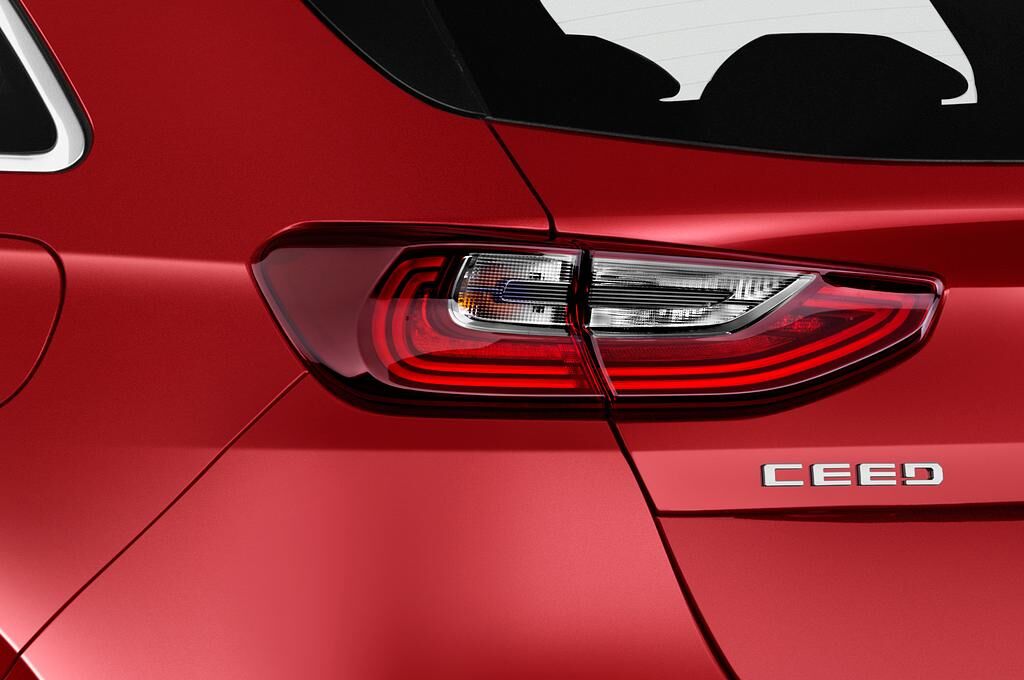 KIA Ceed (Baujahr 2019) Spirit 5 Türen Rücklicht