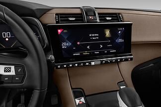 DS DS7 Crossback (Baujahr 2018) Be Chic 5 Türen Radio und Infotainmentsystem