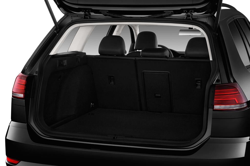 Volkswagen Golf Variant (Baujahr 2018) Comfortline 5 Türen Kofferraum