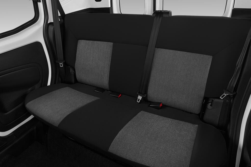 FIAT Fiorino Combi (Baujahr 2018) Basis 5 Türen Rücksitze