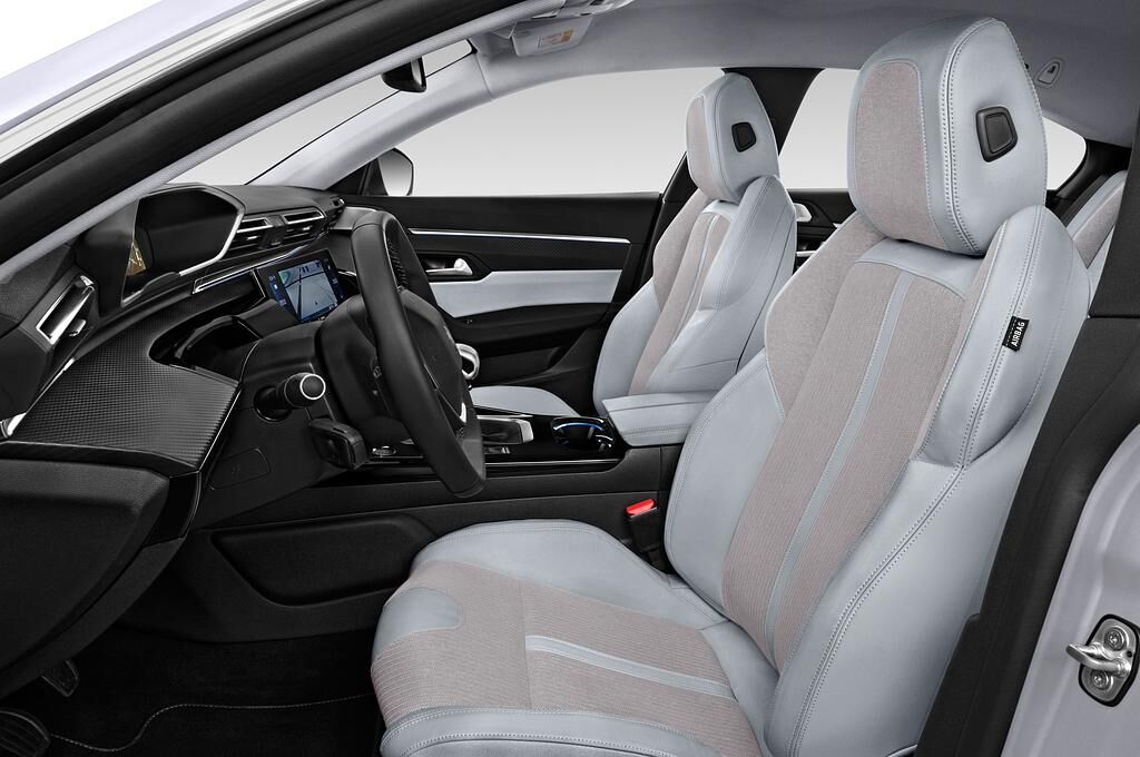 Peugeot 508 (Baujahr 2018) Allure 5 Türen Vordersitze