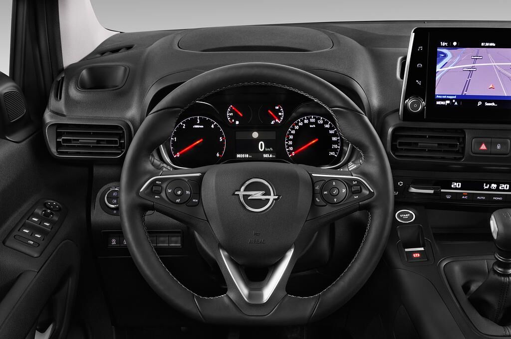 Opel Combo Life (Baujahr 2019) Innovation 5 Türen Lenkrad