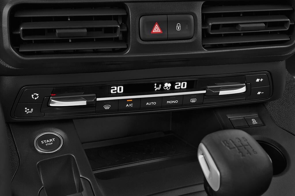 Opel Combo Life (Baujahr 2019) Innovation 5 Türen Temperatur und Klimaanlage