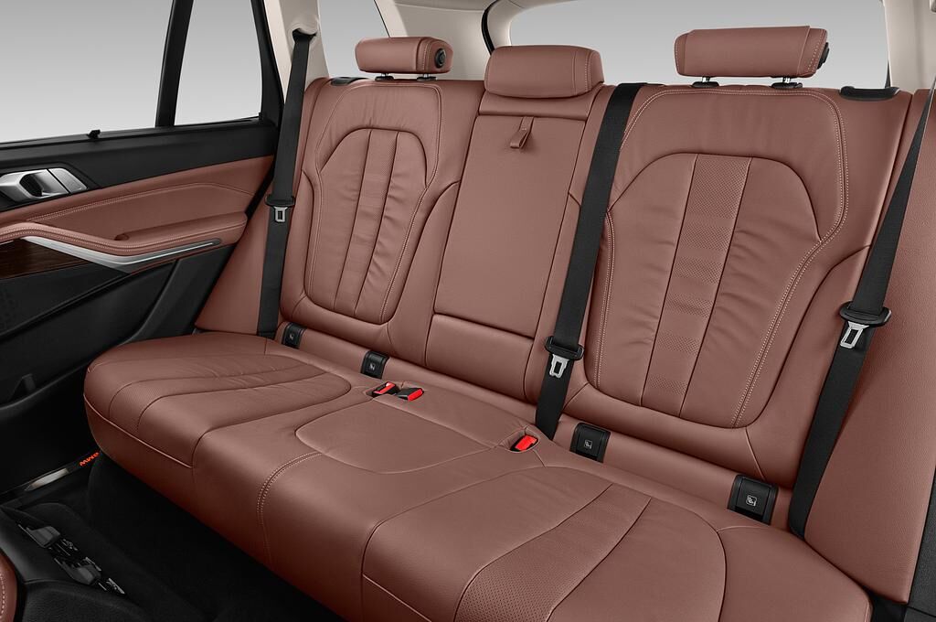 BMW X5 (Baujahr 2019) xLine 5 Türen Rücksitze
