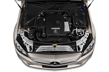 Mercedes C Class (Baujahr 2019) Avantgarde 4 Türen Motor